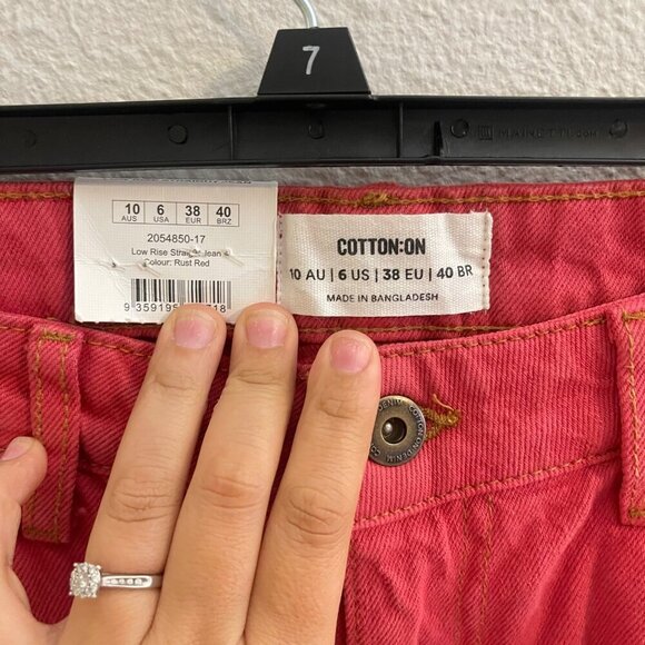 NWT COTTON ON Women's Low Rise Straight Jeans in Rust Red - Picture 2 of 3